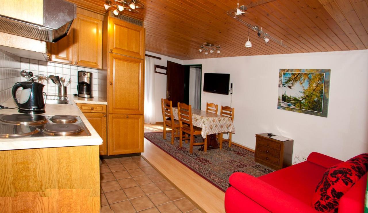 Haus Waldheim Grachen Apartment Екстериор снимка