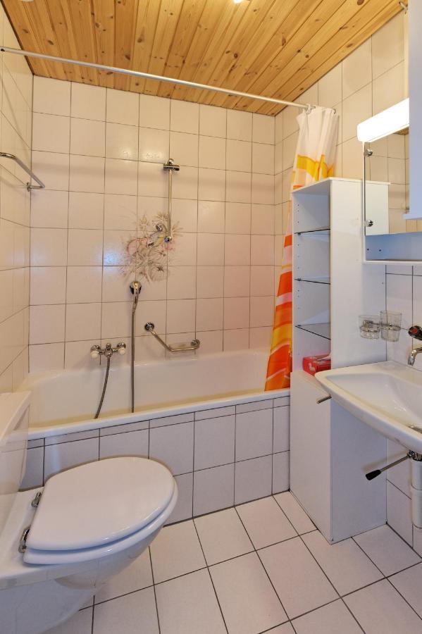 Haus Waldheim Grachen Apartment Стая снимка